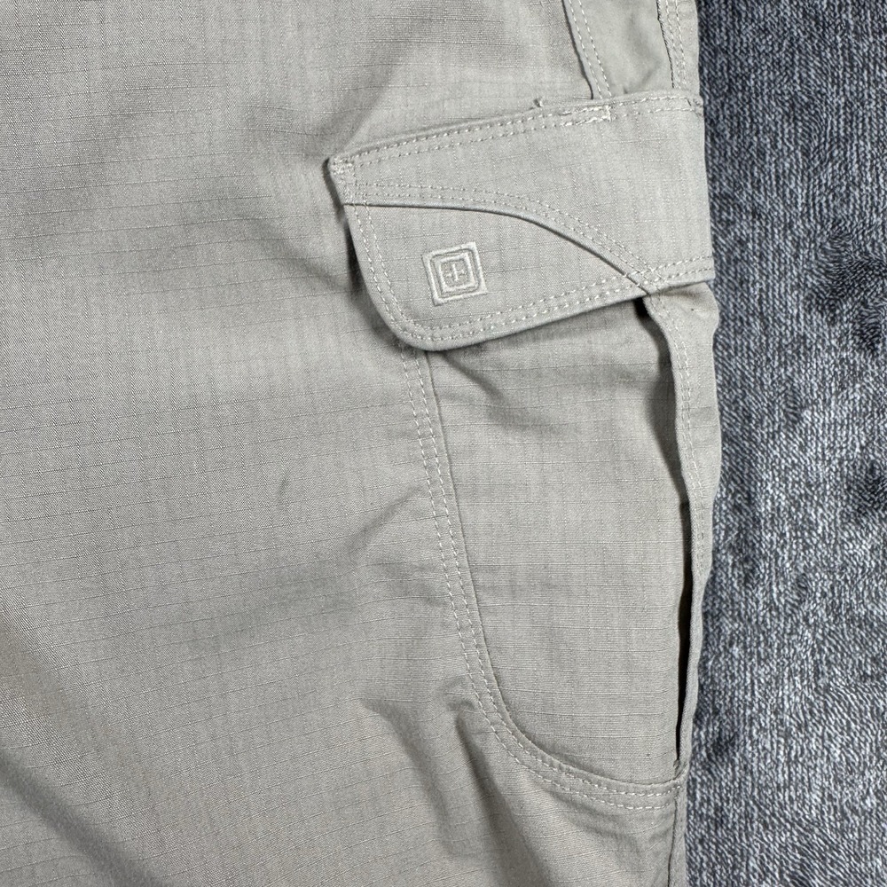 5.11 Tactical Cotton Khaki Pants Ripstop Cargo Mens 44x30 Tan Beige - Picture 7 of 16